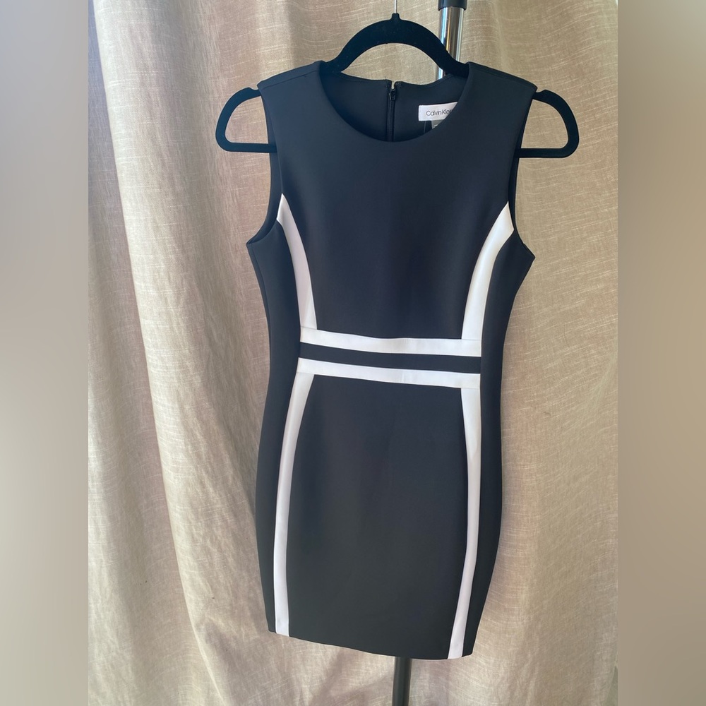 Calvin Klein 4P Dress